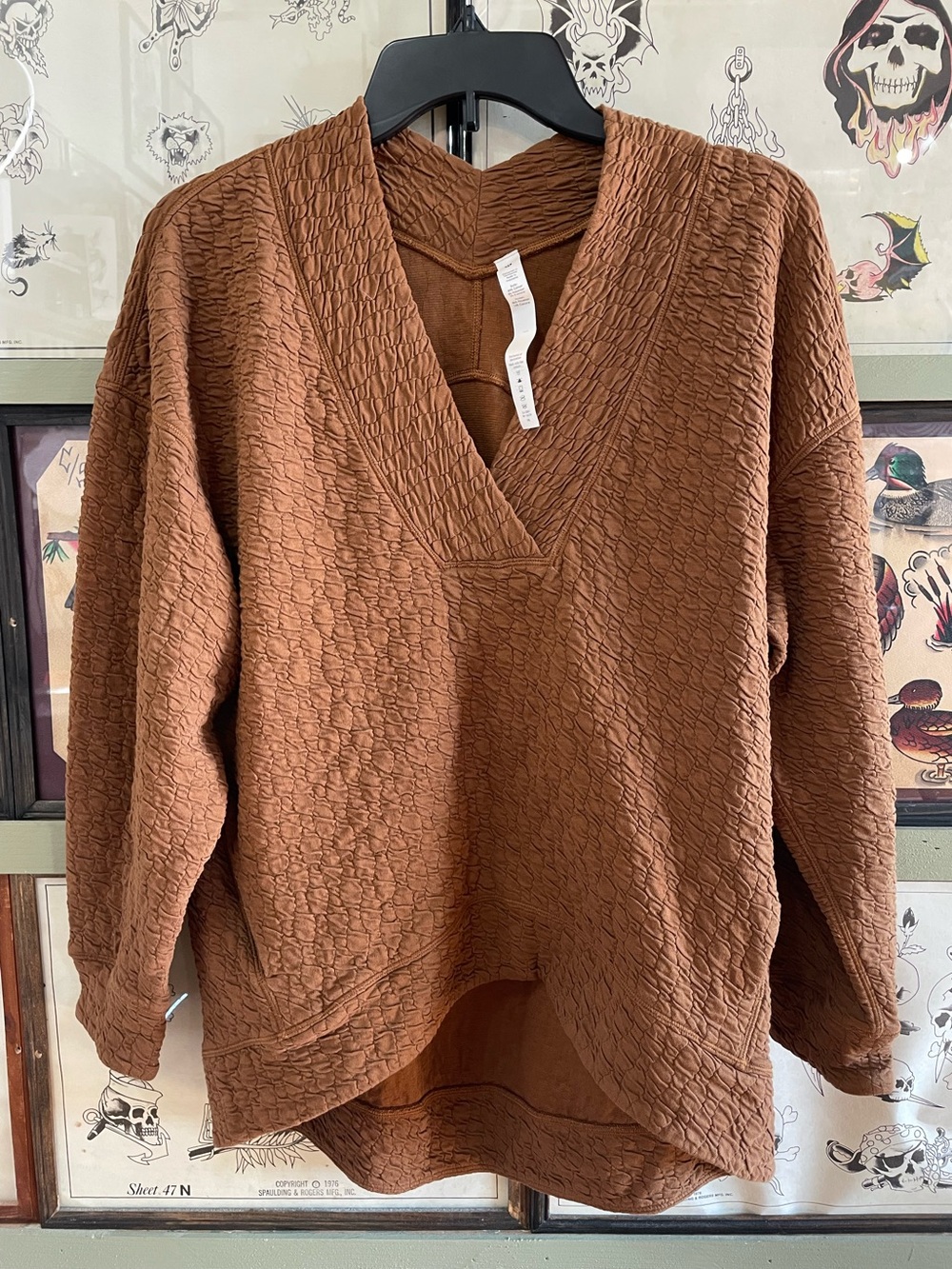 Lululemon Sweater Women’s Size 2 Brown Rippled V-Neck Pullover Oversize Relaxed